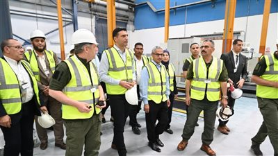 وزير الصناعة: زيادة الطاقات المحلية من الأسمنت تسهم في تلبية احتياجات النهضة العمرانية 