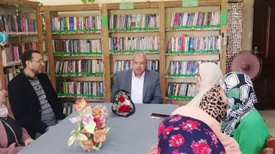 رئيس دار الكتب والوثائق القومية يتفقد مكتبة 