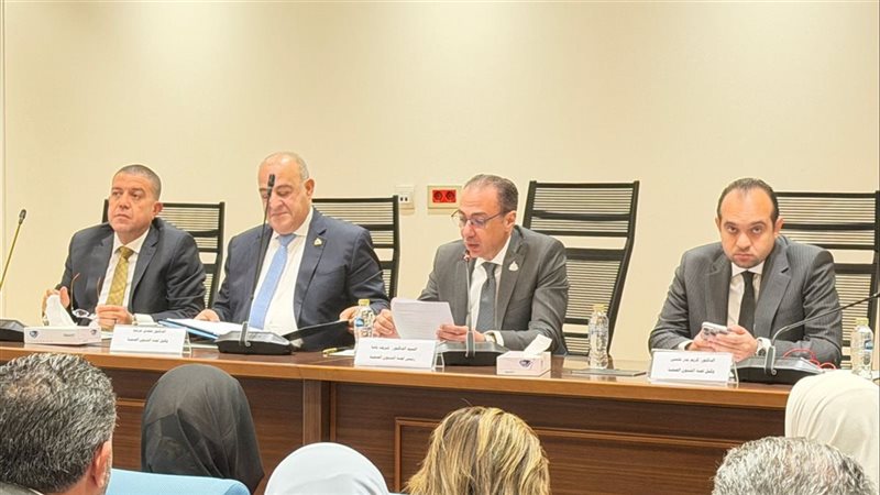 اجتماع لجنة الصحة