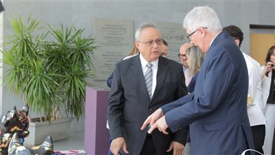 افتتاح معرض 