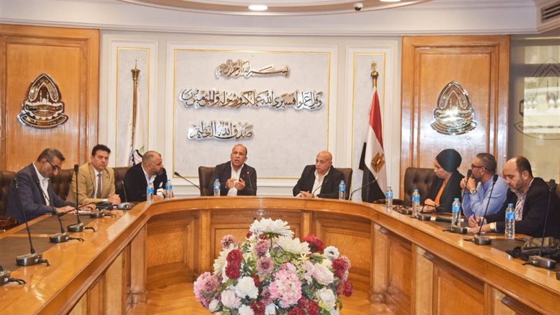 خلال اجتماع شعبة