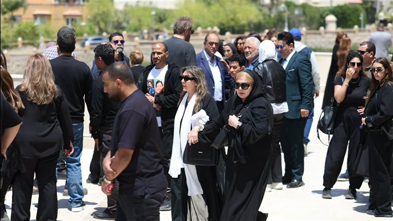 نادية مصطفى، فيتو