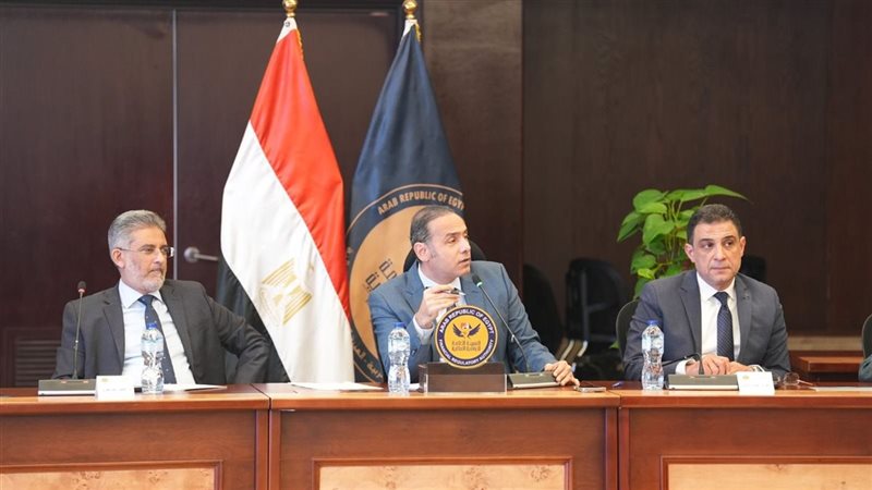 د. إسلام عزام