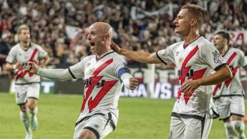 رايو فاليكانو، فيتو