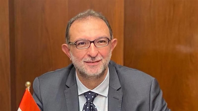 الدكتور طارق الهوبي