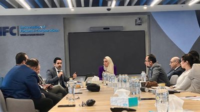 “الإسكان” تنظم مائدة مستديرة لتفعيل حوافز ومؤشرات “العمران الأخضر”