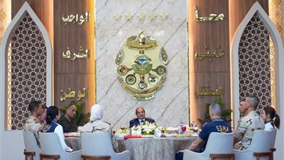  السيسي يسجل رسالة شكر وتقدير لقادة القوات المسلحة