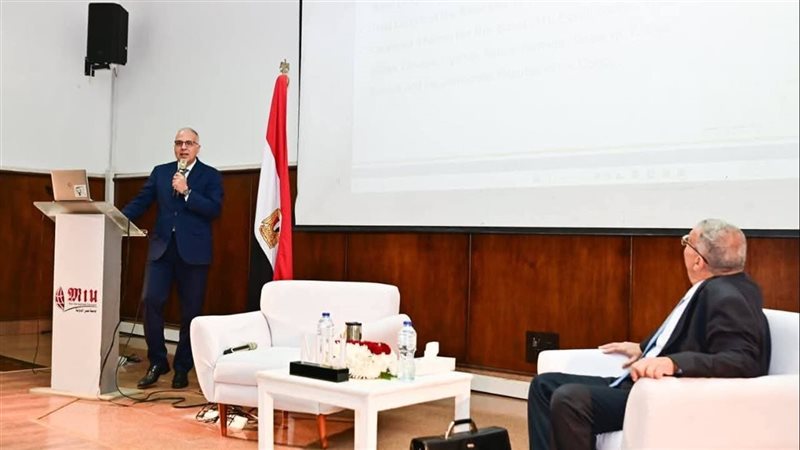 وزير الري في ندوة