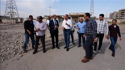 محافظ أسيوط يتفقد أرض مصنع الغزل والنسيج بالحمراء لبحث استغلالها في مشروعات تنموية