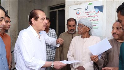 جولة مفاجئة لنائب وزير الصحة بمستشفيات قنا ويحيل المتغيبين للتحقيق 