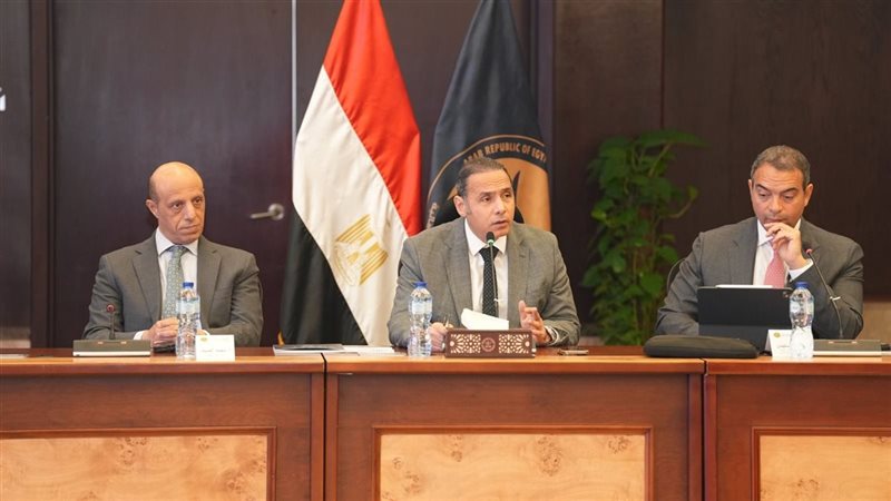 لقاء رئيس هيئة الرقابة