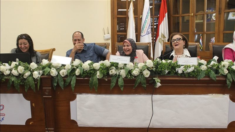 الملتقى البيئي بآداب