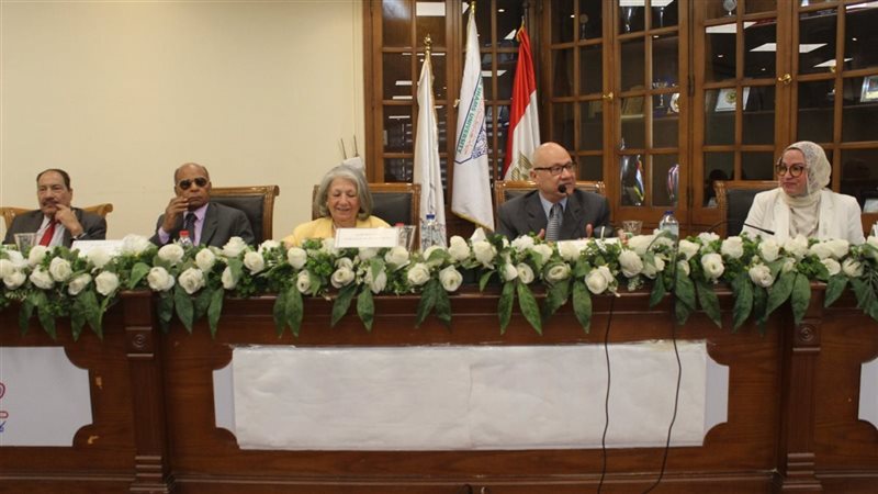 جامعة عين شمس 