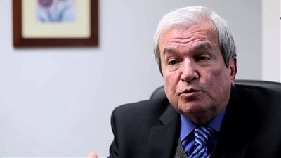 وزير التعليم العالي الأسبق: علينا تطوير المناهج التعليمية بما يتناسب مع الاقتصاد الحديث