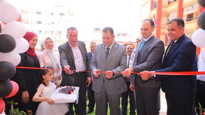 محافظ دمياط يفتتح مدرسة العوامر بكفر البطيخ ضمن احتفالات العيد القومي