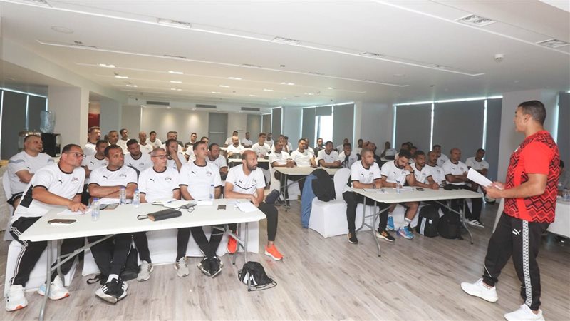 الدورة التخصصية لمدربي