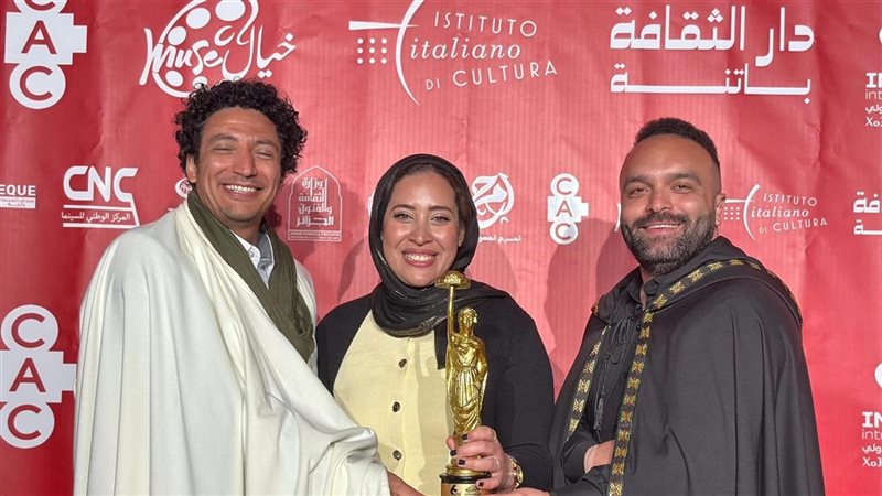 صناع فيلم أحلام بنات،