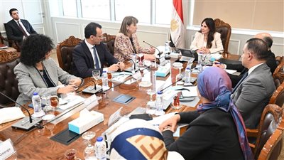 الإسكان تناقش الاستعدادات الخاصة بالمشاركة في المنتدى الحضري العالمي الـ 13 