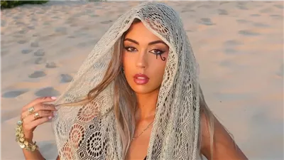 من القاهرة لسيدني، قصة المطربة الأسترالية 
