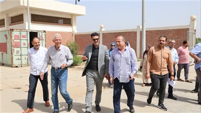مستشار رئيس الوزراء يتفقد محطة معالجة الصرف الصحي ببلتان بالقليوبية