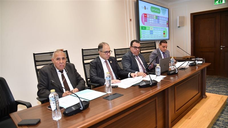 اجتماع لجنة الإسكان