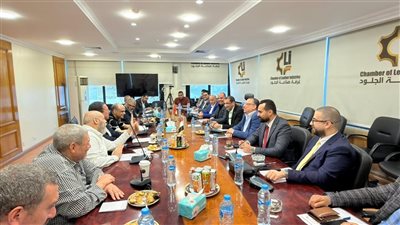 غرفة صناعة الجلود تناقش آليات توطين مستلزمات الإنتاج