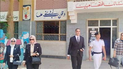 النيابة الإدارية تحقق في اتهام عامل بهتك عرض صغيرة داخل مدرسة بسوهاج (صور)