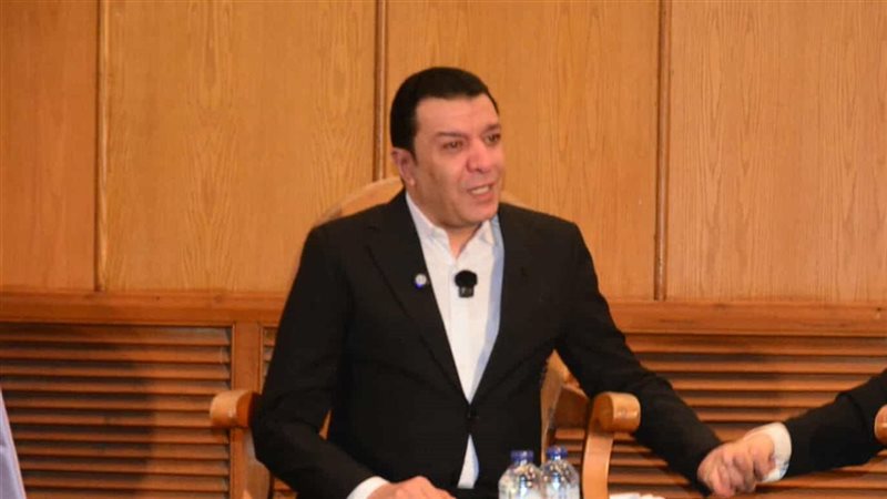 مصطفى كامل 
