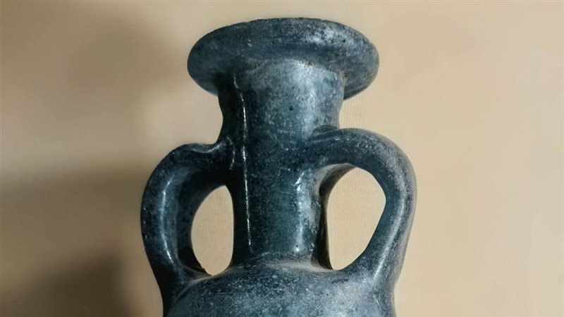 الأواني الزجاجية