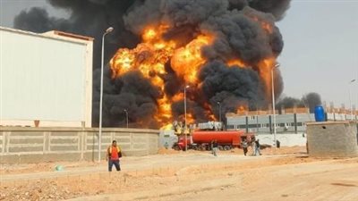 ارتفاع عدد مصابي حريق مصنعين بالعاشر إلى 17 شخصًا وتحرك عاجل من النيابة