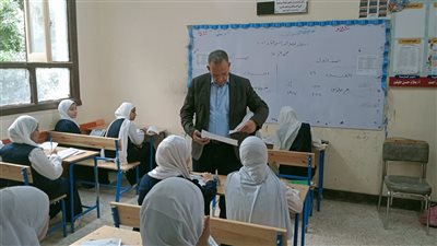 تعليم أسيوط يتابع امتحانات نهاية العام لصفوف النقل 