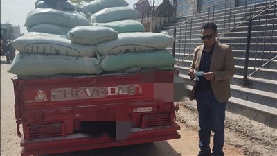 ضبط طن ونصف دقيق مدعم قبل بيعه بالسوق السوداء في الإسماعيلية 