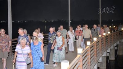 ممشى كورنيش النيل ببني سويف يستقبل 39 سائحًا إنجليزيًا 