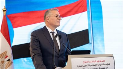 مقرات بالإيجار وأصول ضائعة، علامات استفهام حول إنفاق شركات البترول