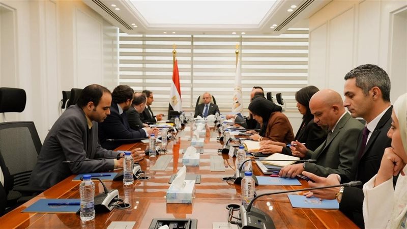 اجتماع وزير الاستثمار