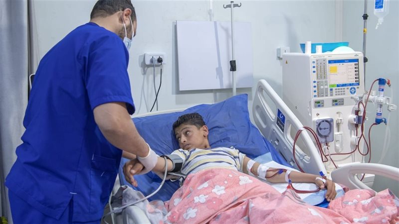 المستشفى العائم 