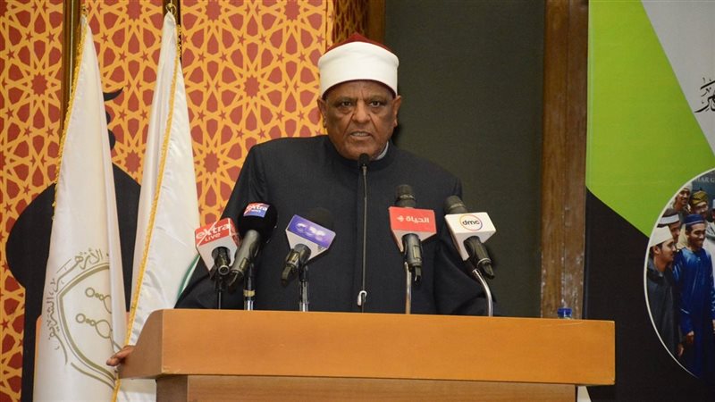د. عباس شومان، رئيس