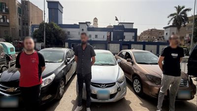 ضبط 3 سائقين بتهمة السير برعونة وتعطيل حركة المرور بأحد شوارع القاهرة 