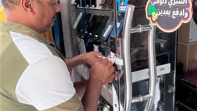 غلق وتشميع 6 محال تجارية غير مرخصة خلال حملة بالإسماعيلية 