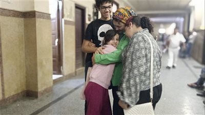 والد أطفال بنها يرد على اتهامات طردهم من المنزل: والدتهم تسلمتهم واتخذت الإجراءات القانونية