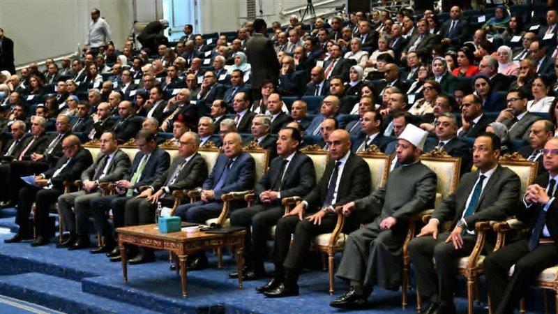 رئيس الوزراء يشهد