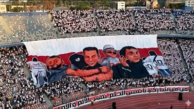 بالدموع، نجوم الفن يحتفلون بتتويج الزمالك بدرع الدوري (فيديو)