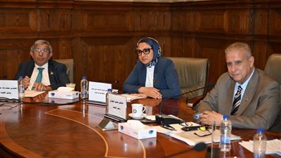 محافظ الوادي الجديد تشارك باجتماع لجنة الزراعة والري بمجلس الشيوخ