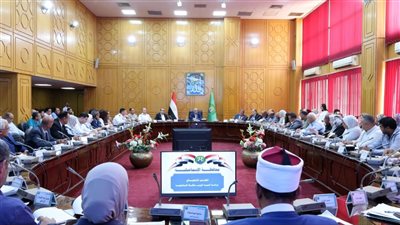 محافظ الإسماعيلية يوجه الجهاز التنفيذي بالتصدي للغلاء وجشع التجار