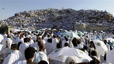مصر للطيران تطلق جسرا جويا لعودة الحجاج إلى أرض الوطن 