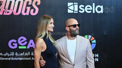 النجم العالمي جيسون ستاثام يشارك نجوم مصر العرض الخاص لفيلم 7DOGS (صور)