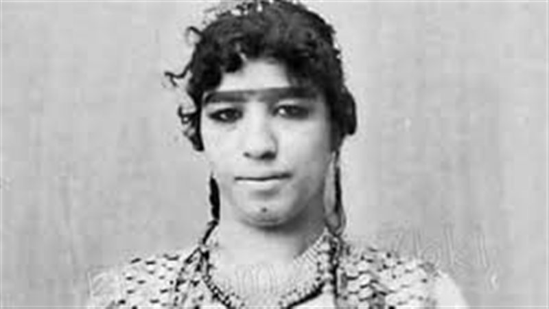 الراقصة بمبة كشر،
