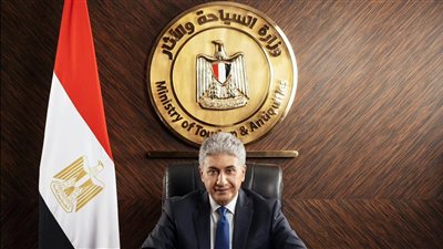 وزير السياحة يشكل لجنة لتنظيم فعاليات الكسوف الكلي للشمس بالأقصر