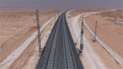 وزير النقل يتفقد مواقع العمل بمشروع الخط الأول للقطار الكهربائى السريع