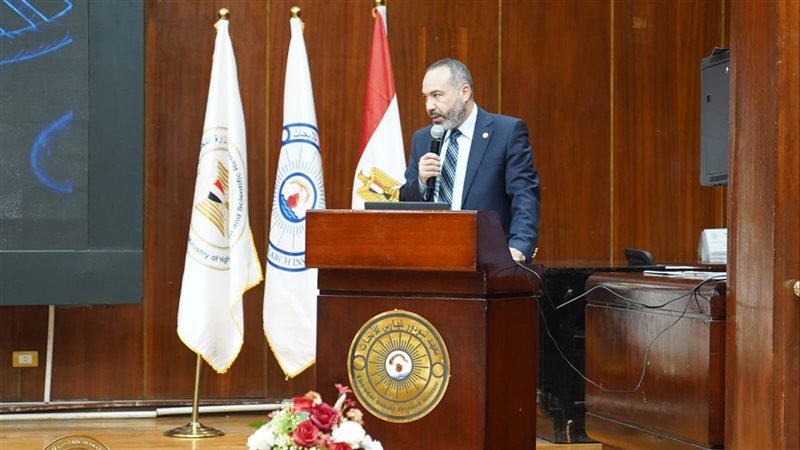 د. أحمد عبد العزيز